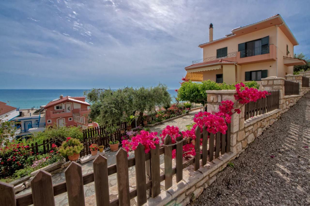 Villa Giovanni Паралия-Враху Экстерьер фото